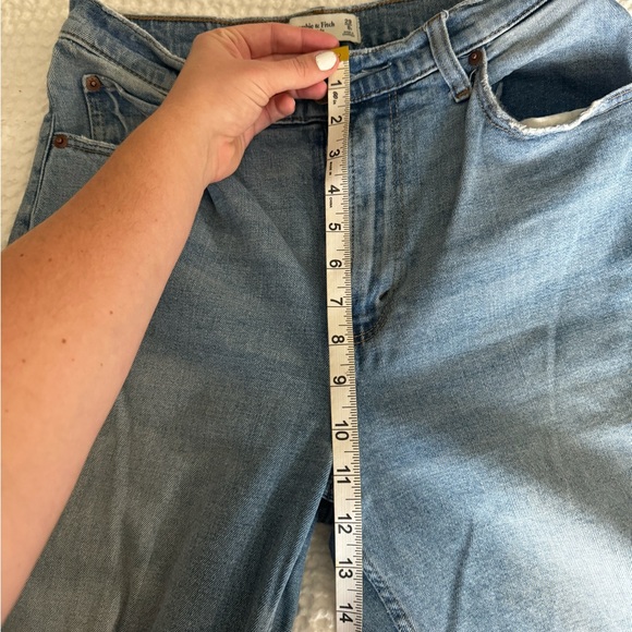 A&F Straight Leg Ultra High Rise Distressed Jeans - Picture 5 of 7